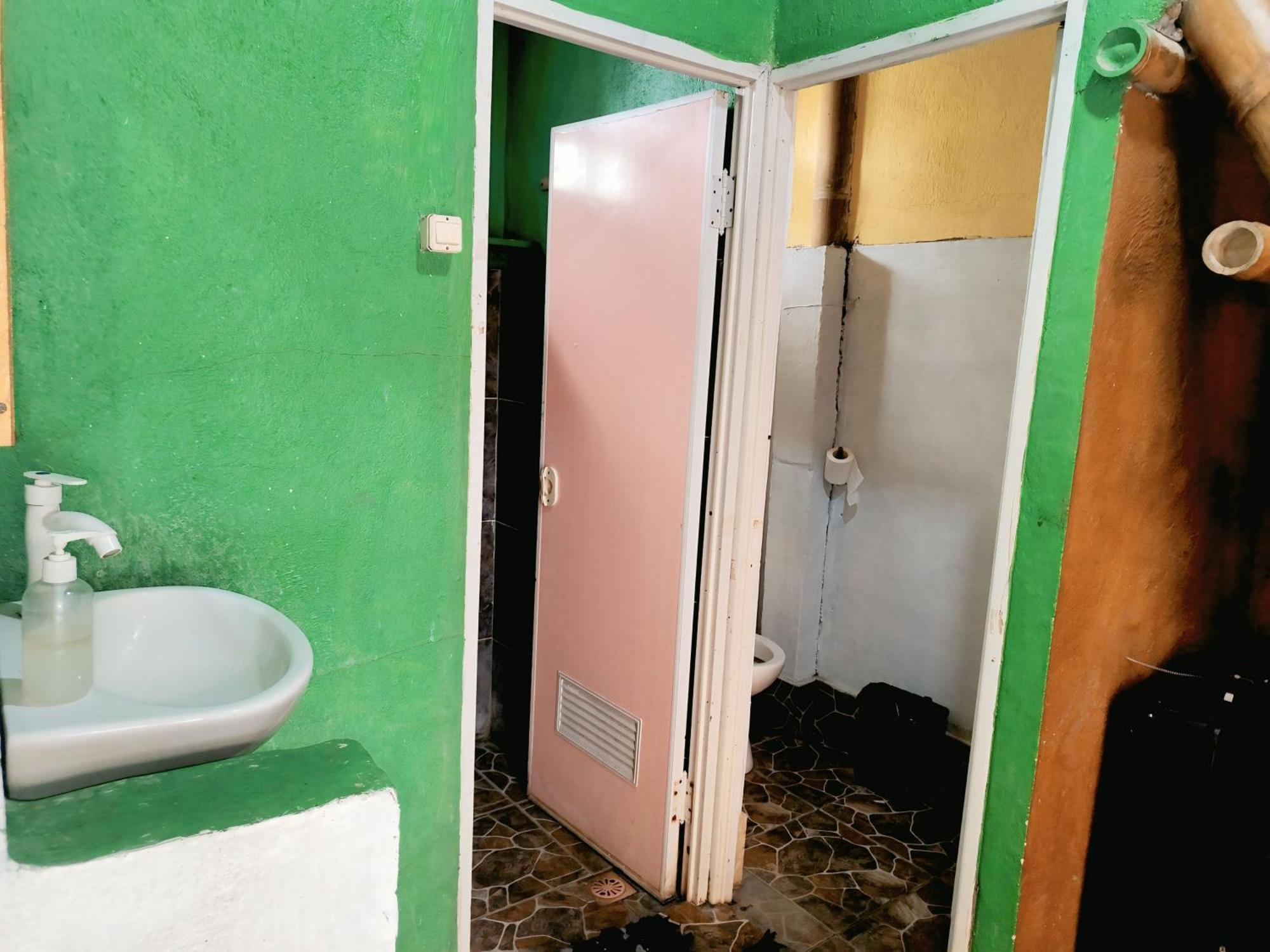 Hostel Fantastic B